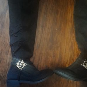 Women's black bebe boots (size 6)